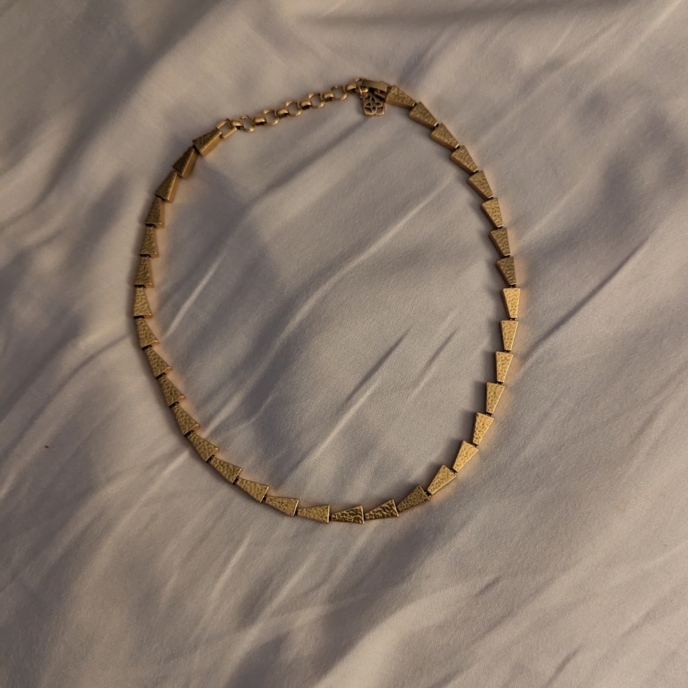 EUC Kendra Scott Leon Necklace In Vintage Gold
